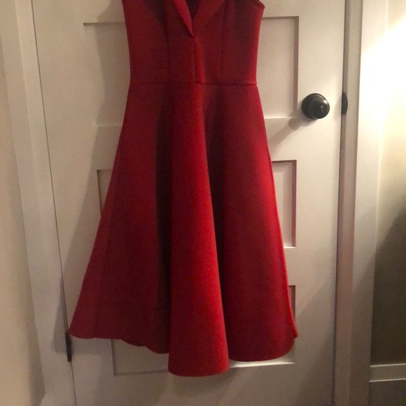 Red dress - Picture 4 of 6